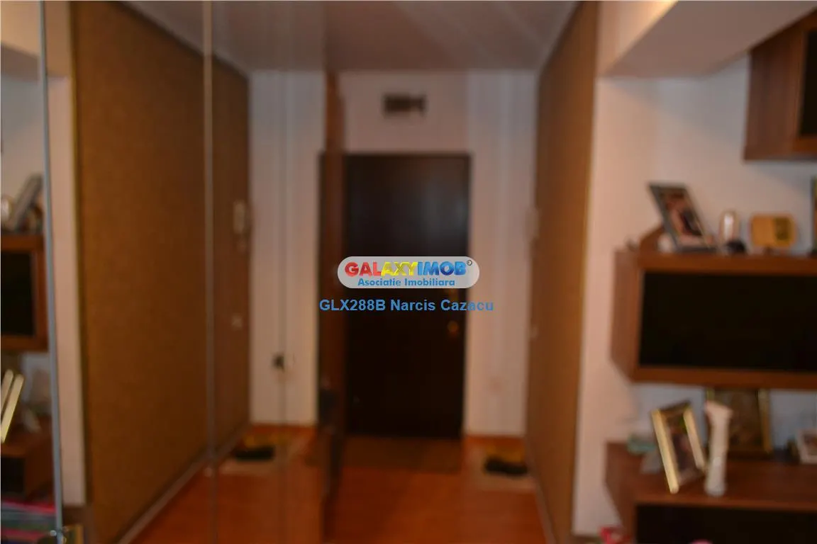 Inchiriere Apartament 3  camere etaj 5 ,70 mp , centrala termica - foto 11