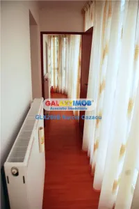Inchiriere Apartament 3  camere etaj 5 ,70 mp , centrala termica - foto 22