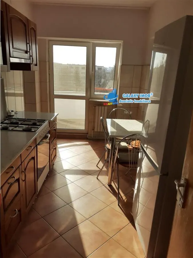 de inchiriat ap cu 3camere cf 1 dec  Craiovei- la cheie - foto 1