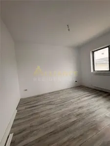 [LEORDENI] Vila cu 4 camere - 2 bai | 110 MPU - foto 4