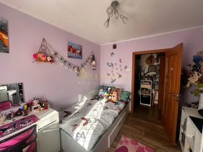 Apartament 3 camere  +2 parcări\STV 2 min \Bulevardul Obregia - foto 6