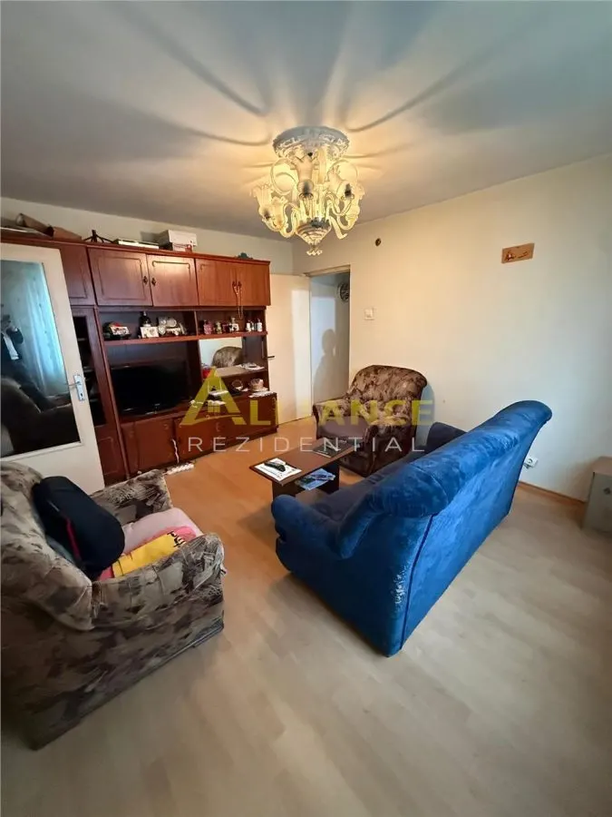 De vanzare in exclusivitate apartament 2 camere – Str Argeselu - foto 2