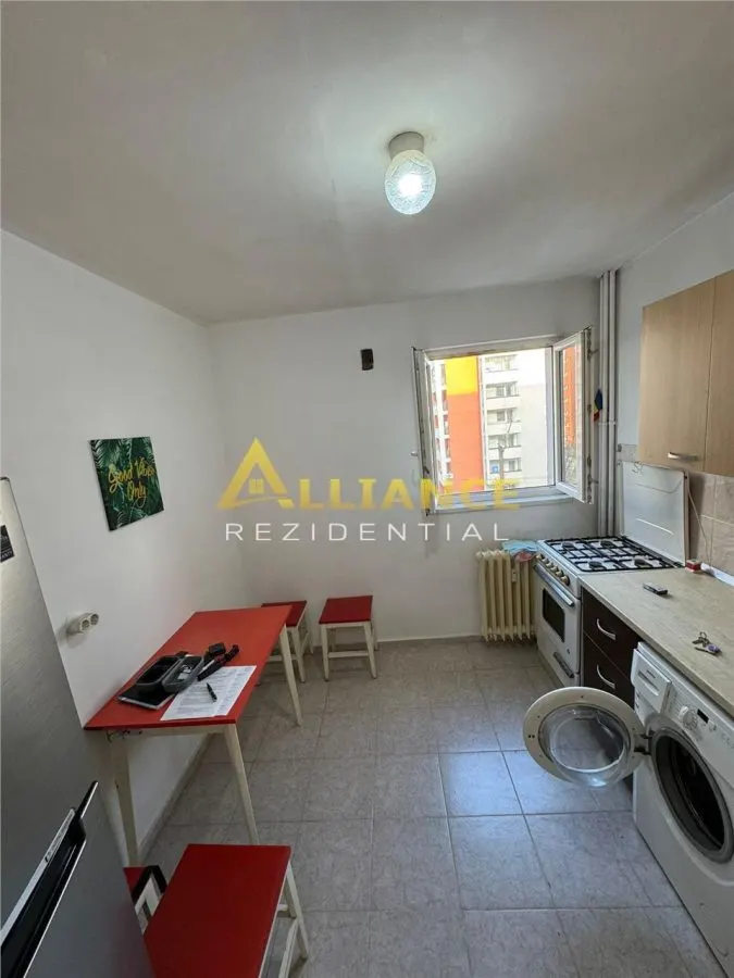 3 Camere Dristor I metrou 7 min - foto 7