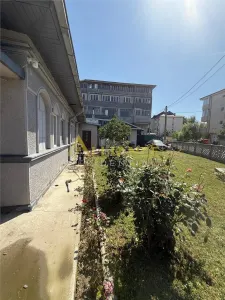 Primarie Popesti Casa + teren 400 mp - Popesti-Leordeni