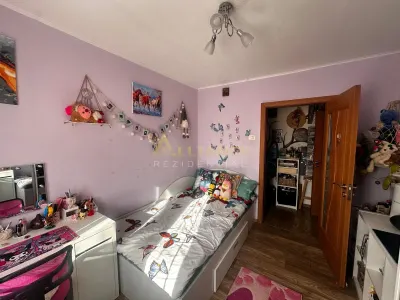 Apartament 3 camere Sector 4 - foto 6