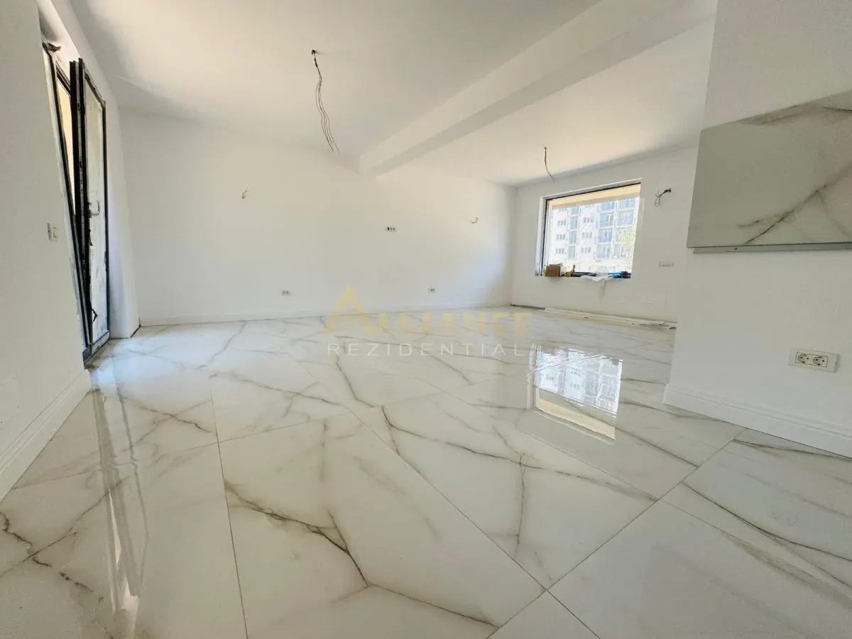 Vila de vanzare || 4 camere || curte mare || aproape Grand Arena - foto 9