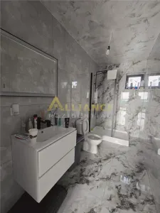 CASA - CARTIERUL NOU, COMUNA BERCENI - 334mp TEREN - 115.000€ - foto 6