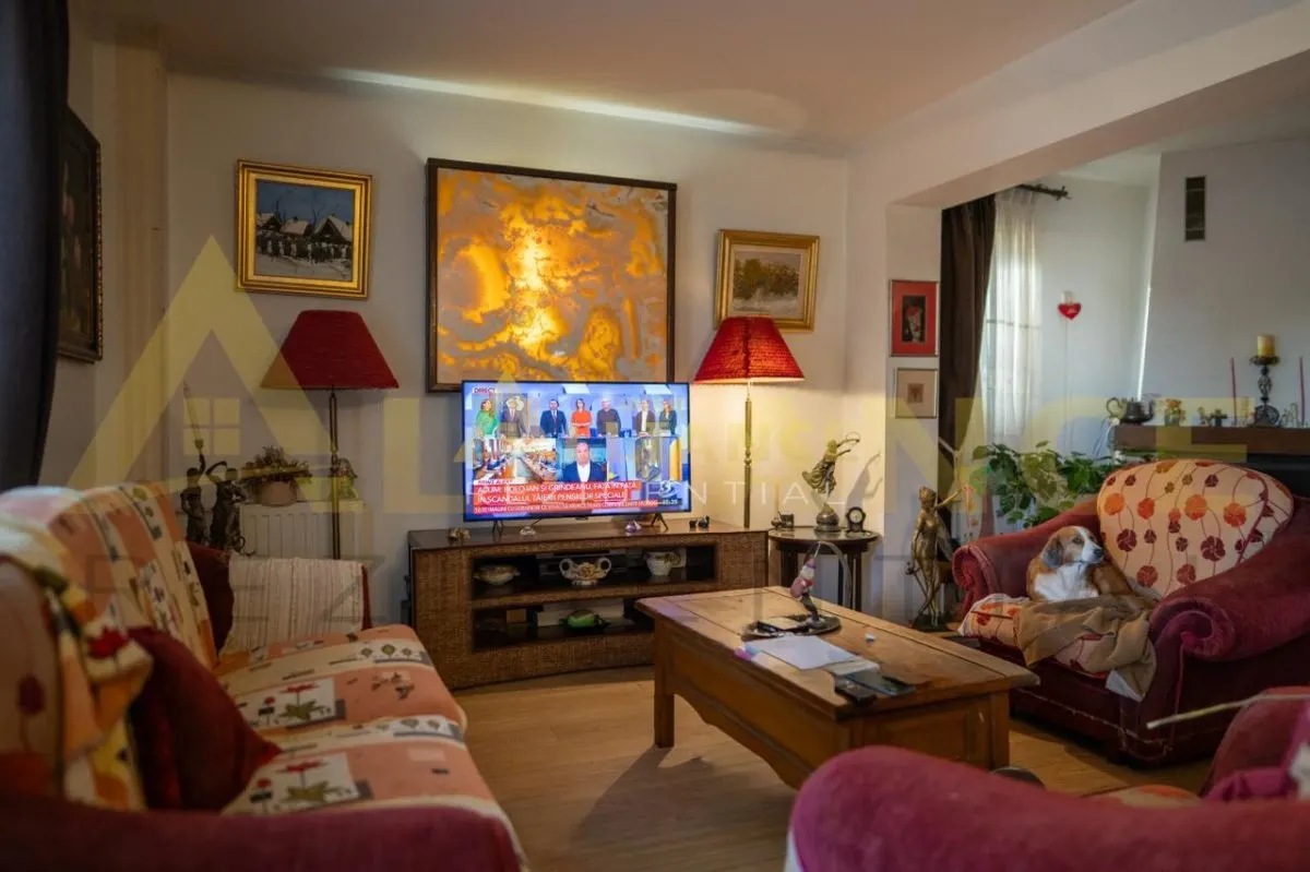 Proprietate Exclusivista cu Deschidere Spectaculoasa la Apa - Domeniu Privat cu Ponton si Teren Generos de 1800 mp - foto 12