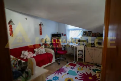Proprietate Exclusivista cu Deschidere Spectaculoasa la Apa - Domeniu Privat cu Ponton si Teren Generos de 1800 mp - foto 5