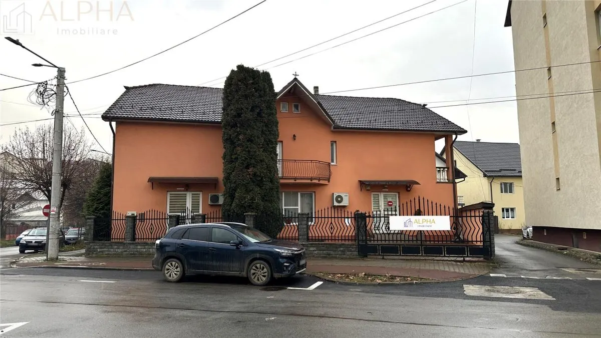 Vila Impunatoare cu 13 Camere – Ideala pentru Clinica, After-School sau alte activitati comerciale - foto 2