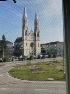 Vanzare apartament 4 camere - foto 2