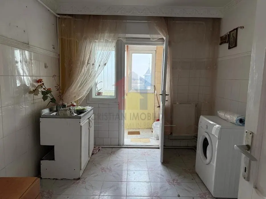 Posibilitate RATE! 2 camere, etaj 3, Vidin, balcon de 7m - foto 5