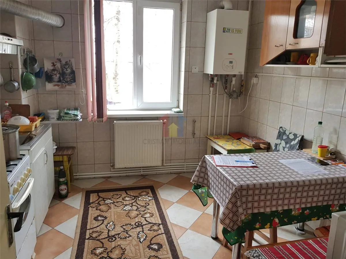 MOBILAT 2 camere confort 1 Hipodrom parter cu balcon - foto 1