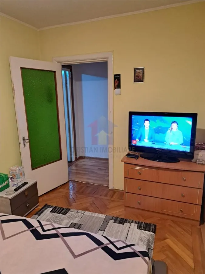 3 camere, Mobilat si Utilat, etaj 1 Garii - foto 6