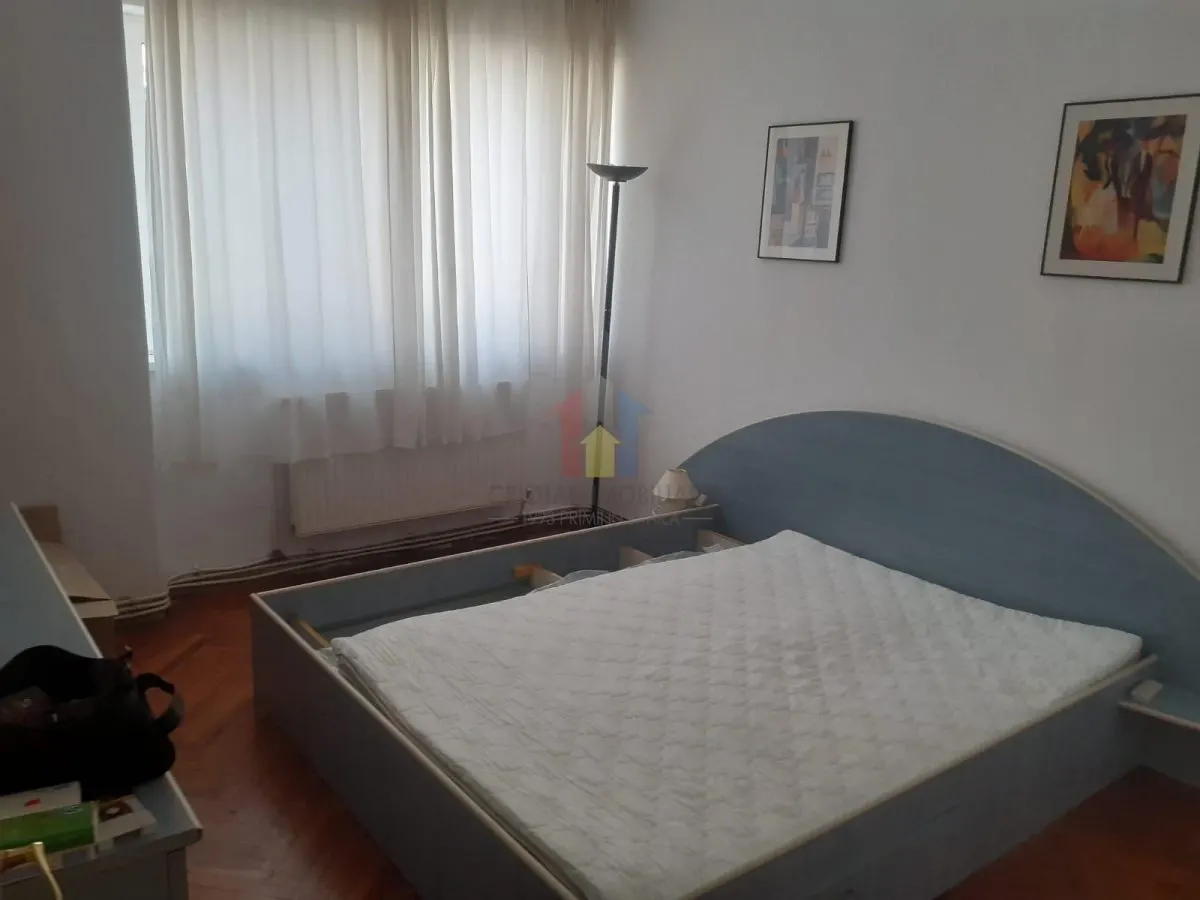 2 camere 48 mp Confort 1 parter cu balcon zona Bella Italia - foto 4