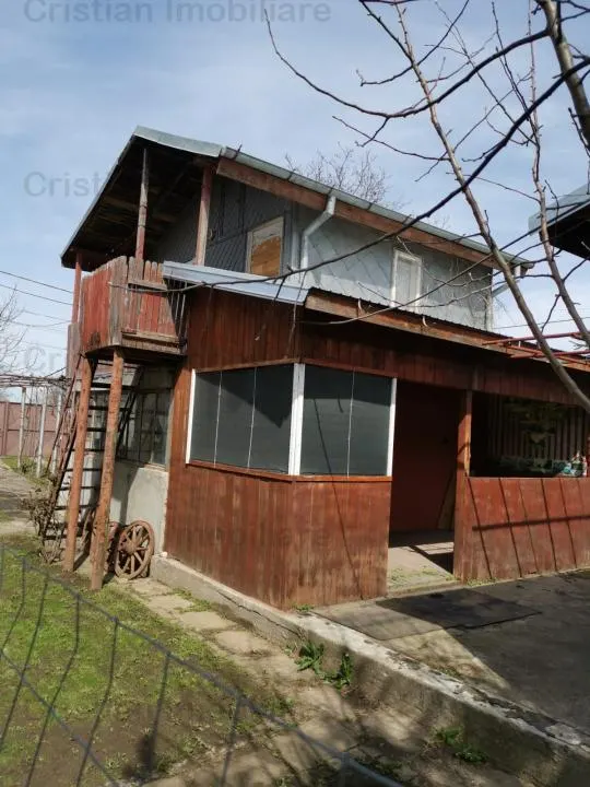 Casa Lacu Sarat, 2 camere, caramida, St-530 mp - foto 1