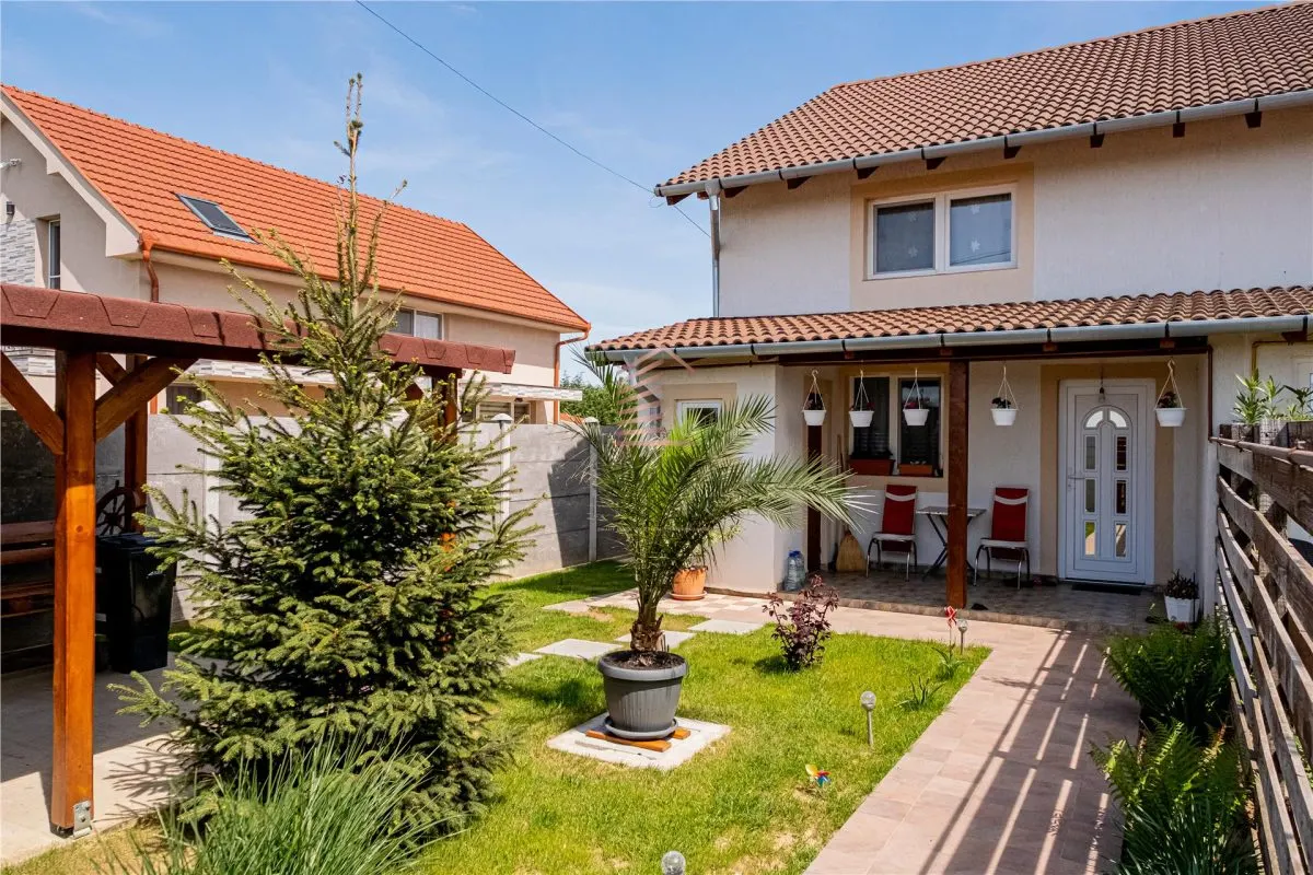 Casa cu teren de 455 mp Biharia - foto 1