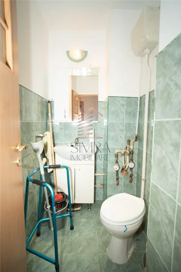 Apartament cu 3 camere, aproape de Piata Decebal - foto 8