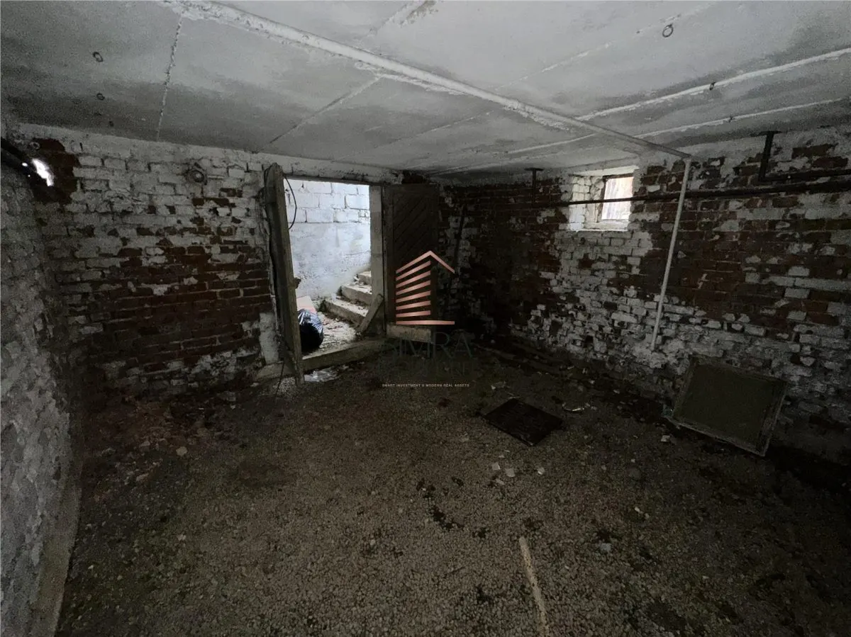 Casa 5 camere parter + etaj, teren de 1000  mq  Livada - foto 16