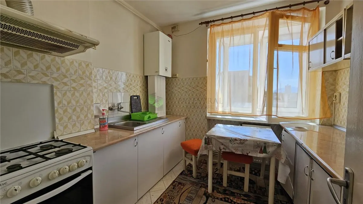 Apartament 2 camere Tractorul-statie mobilat 350 Euro - foto 5