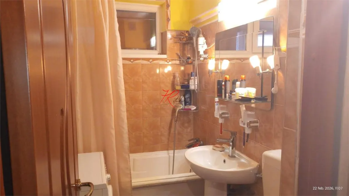 Vanzare apartament 3 camere  Obor/ Avrig - foto 8