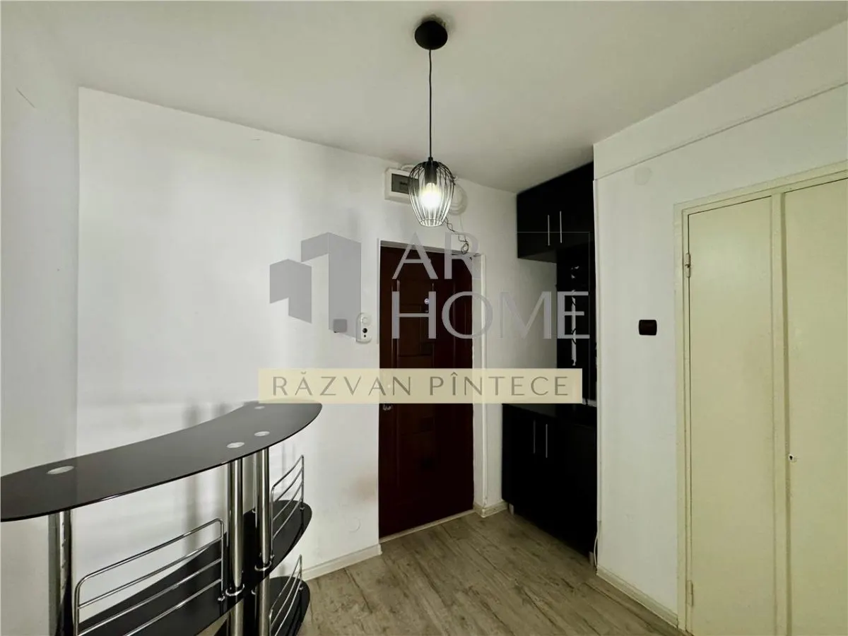 Inchiriere apartament 2 camere, decomandat, zona Nord, Ploiesti. - foto 13