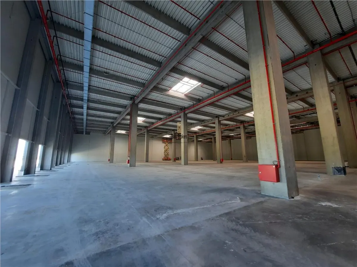 Spatii Industriale - 6500 mp - Logistica - Productie - Depozitare - Distributie - foto 1