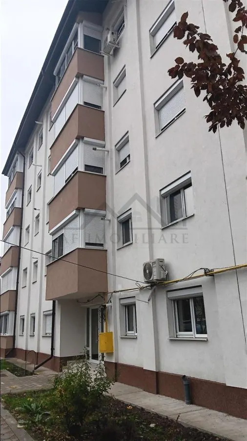 Tomesti  Ap. 2cd s=50mp renovat, et 4/4 cu pod bloc pe cadre, reabilitat termic - foto 1
