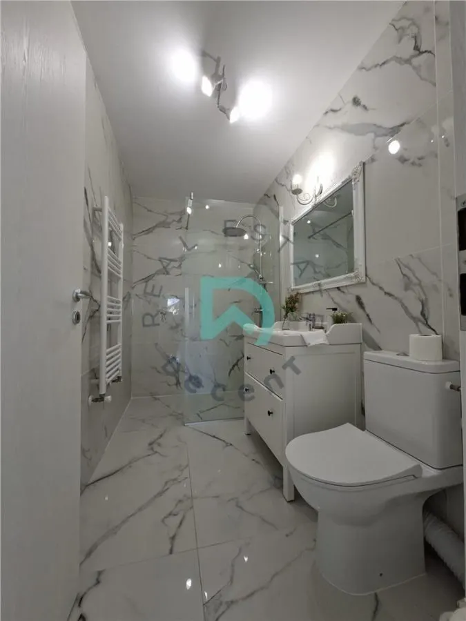 Apartament rafinat, 2 camere., Tractorul, loc de parcare subteran - foto 13