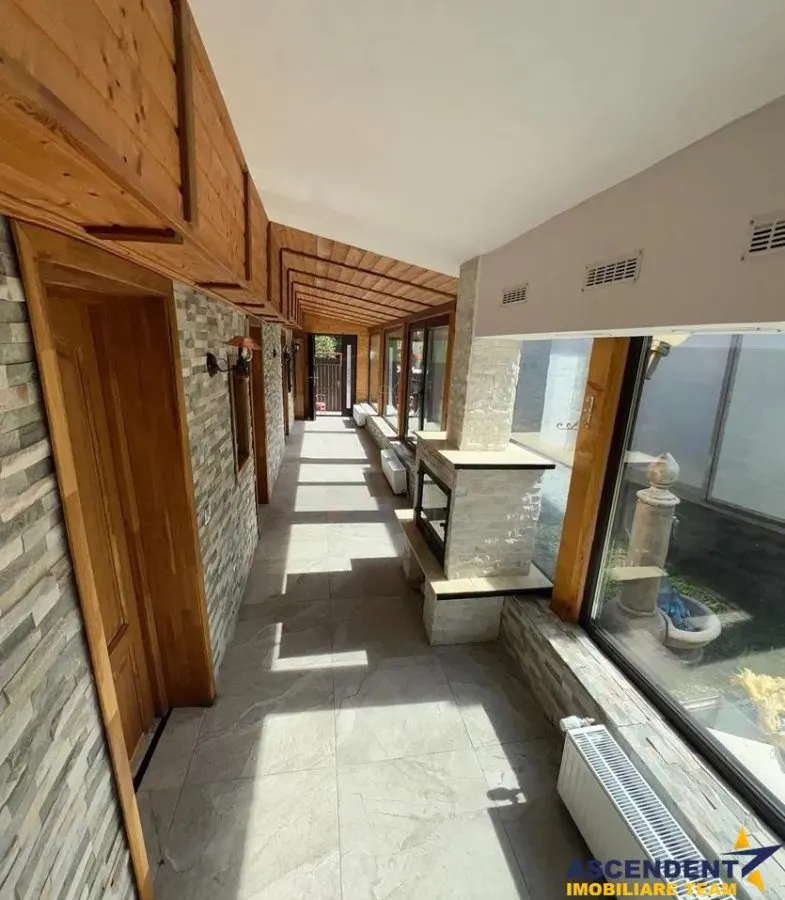 Casa rustica cu semineu,1.100mp teren, priveliste,padure:refugiu autentic in natura,Baciu Sacele,Brasov - foto 4