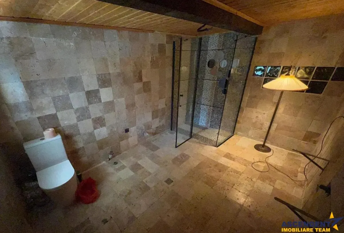 Casa rustica cu semineu,1.100mp teren, priveliste,padure:refugiu autentic in natura,Baciu Sacele,Brasov - foto 6