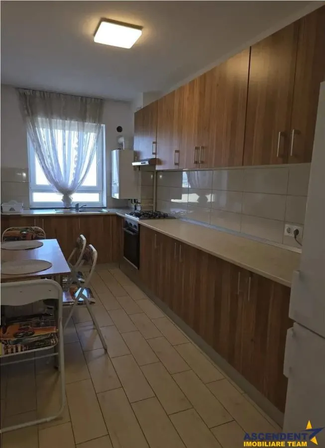 Avantgarden, Brasov - foto 1