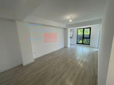 Apartament 4 camere + gradina proprie | intrare Valea Adanca (3,8 km fata de Palas Mall) - foto 4