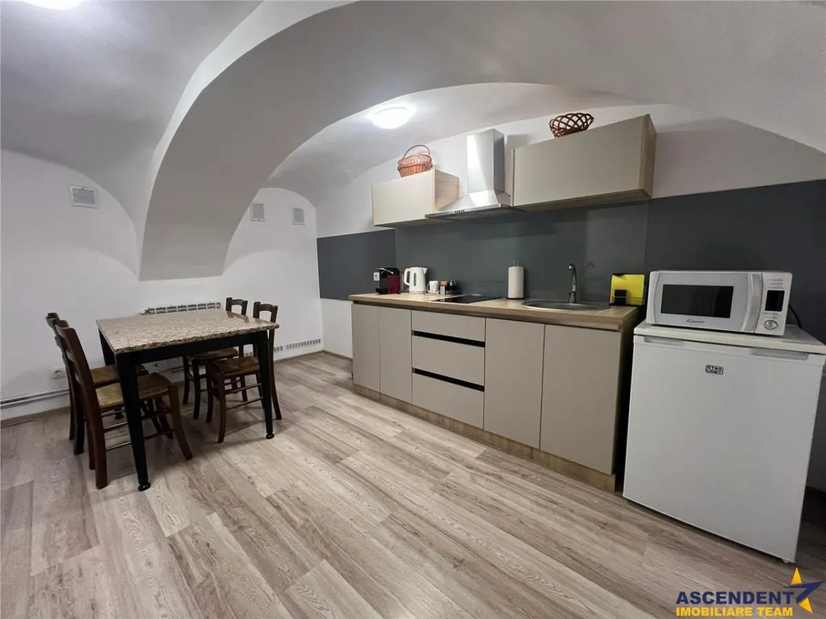 Apartament in casa, Ultracentral, Brasov - foto 4