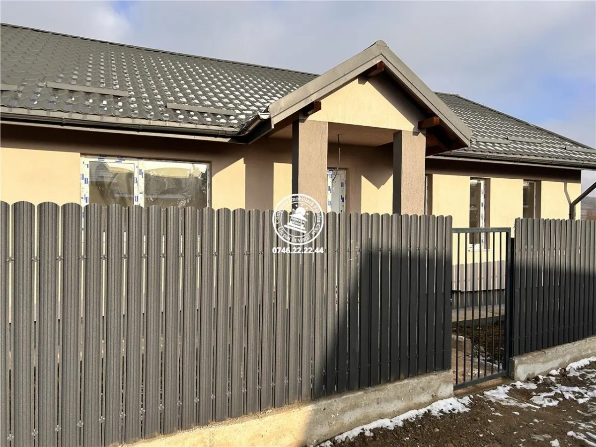 Vila cu 3 camere si 450mp teren in Lunca Cetatuii - foto 1