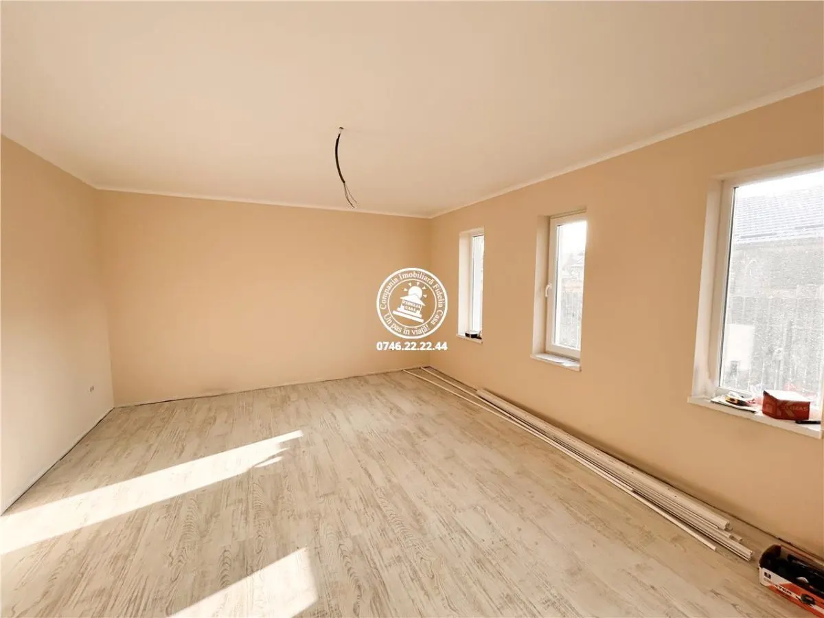 Vila cu 3 camere si 450mp teren in Lunca Cetatuii - foto 4