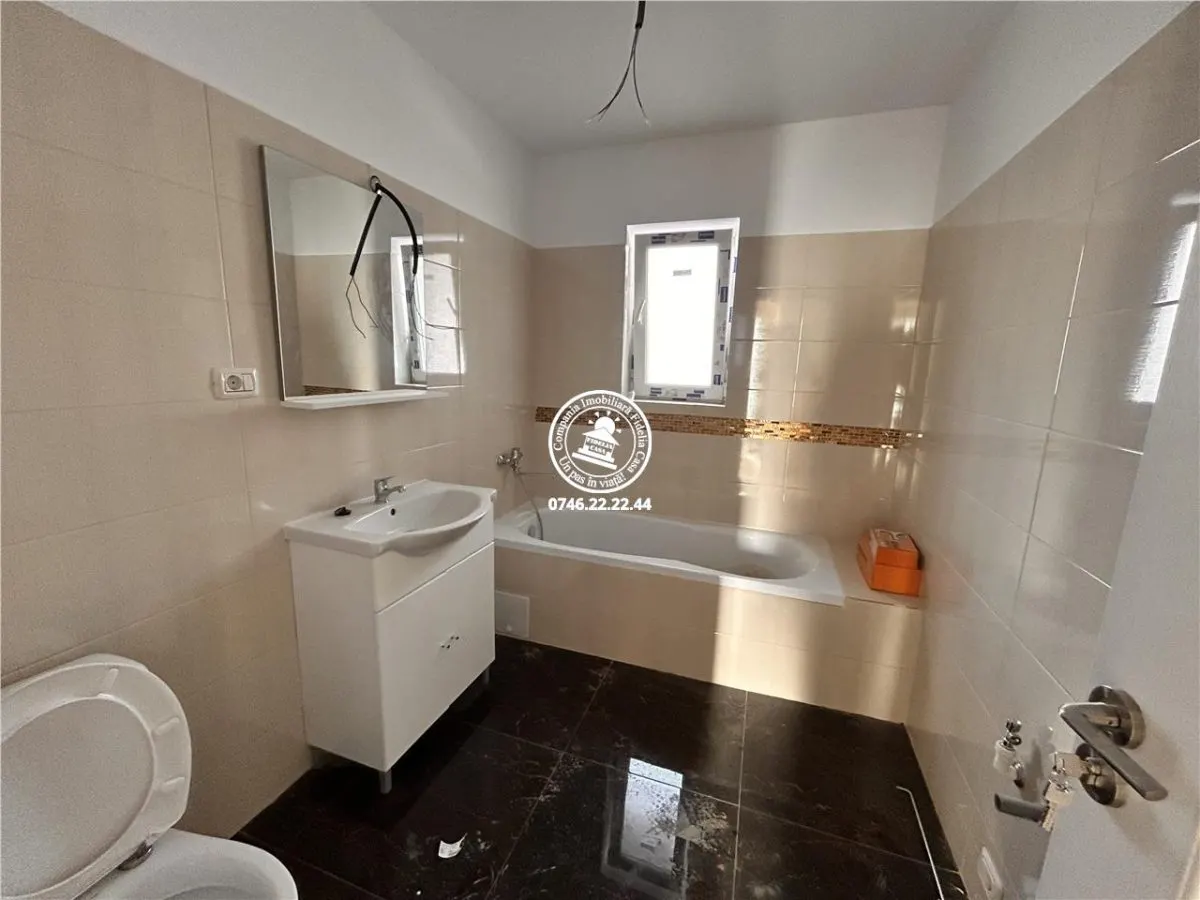 Vila cu 3 camere si 450mp teren in Lunca Cetatuii - foto 7