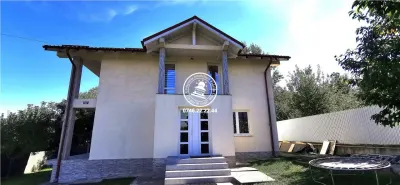 Vila  de vanzare  Bucium, - Iasi