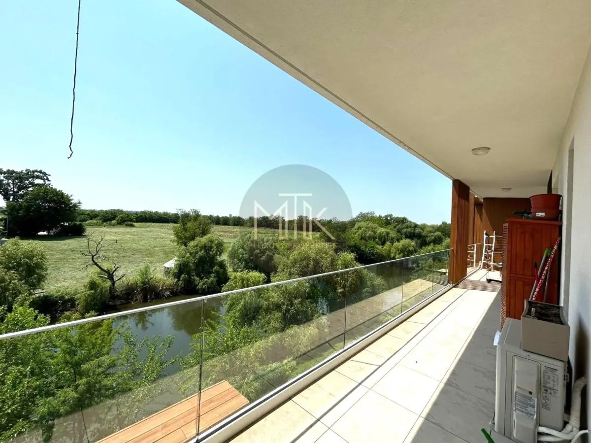 Apartament 3 camere lux I La Gloire Parc du Lac I 1 Loc de parcare - foto 1