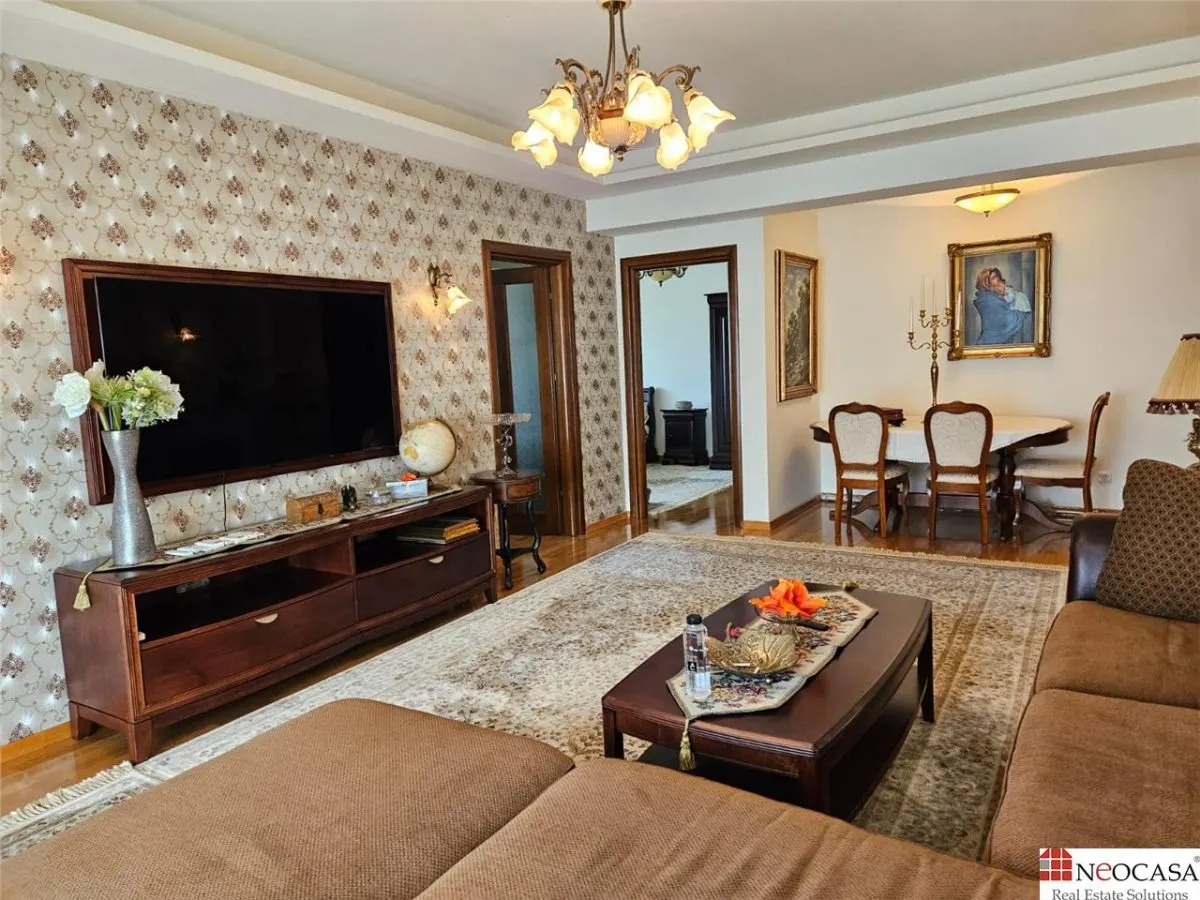 LANGA PARC HERASTRAU, 4 CAMERE SUPERBE, ET.4, 119 MP! - foto 1