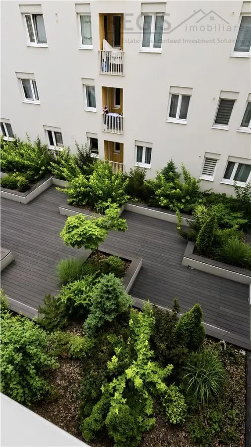 Apartament tip studio cu parcare la 1 km de mall Coresi - foto 8