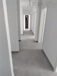 Apartament 3 camere de inchiriat, zona Tractorul, Brasov - foto 3