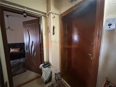 Apartament 3 camere cf1 decomandat zona Centru - foto 5