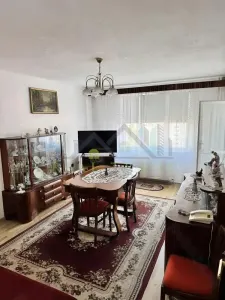 Apartament 2 camere etaj intermediar zona Noua - Brasov