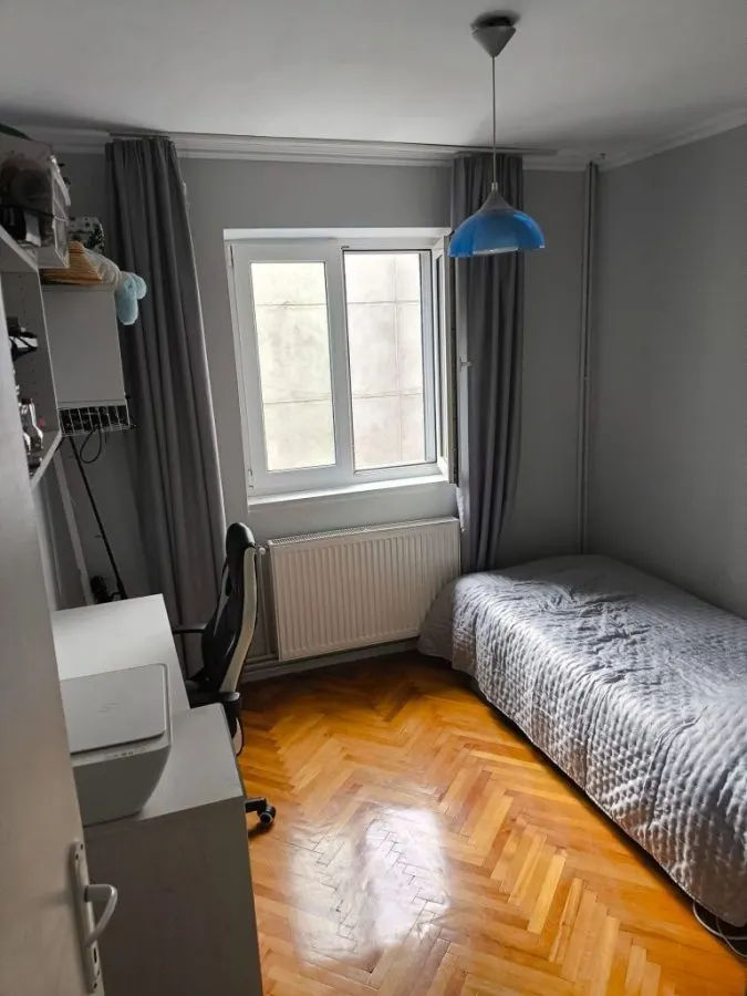 Apartament 2 camere etaj intermediar zona Vlahuta - foto 3