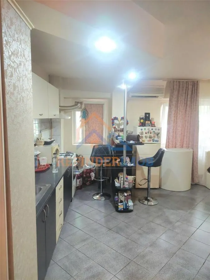 Garsoniera de vanzare, zona Nerva Traian - foto 8