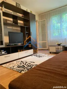Apartament de 3 camere de vanzare, zona Titan - foto 2