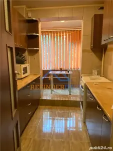 Apartament de 3 camere de vanzare, zona Titan - foto 3