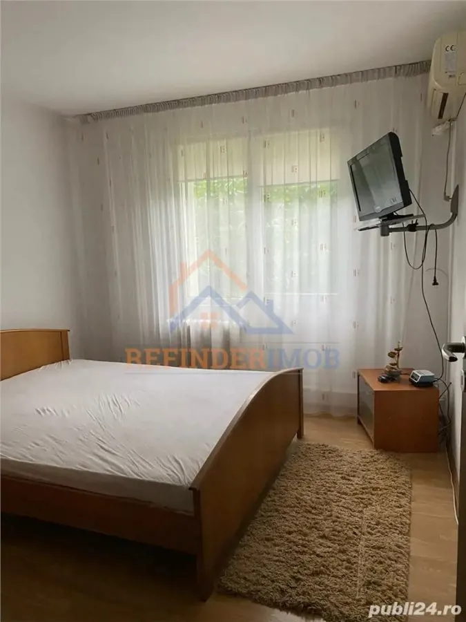 Apartament de 3 camere de vanzare, zona Titan - foto 4