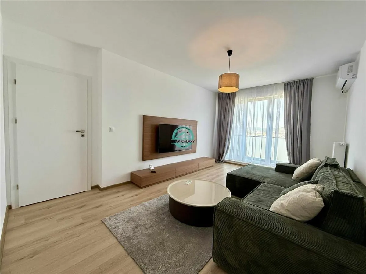 Inchiriez apartament cu 2 camere in Complexul Maurer, parcare inclusa - foto 1